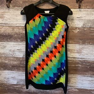 Colorful mini dress with retro feel